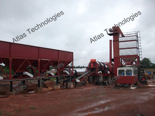 Asphalt mixing plant with 50 tons hot mix silo