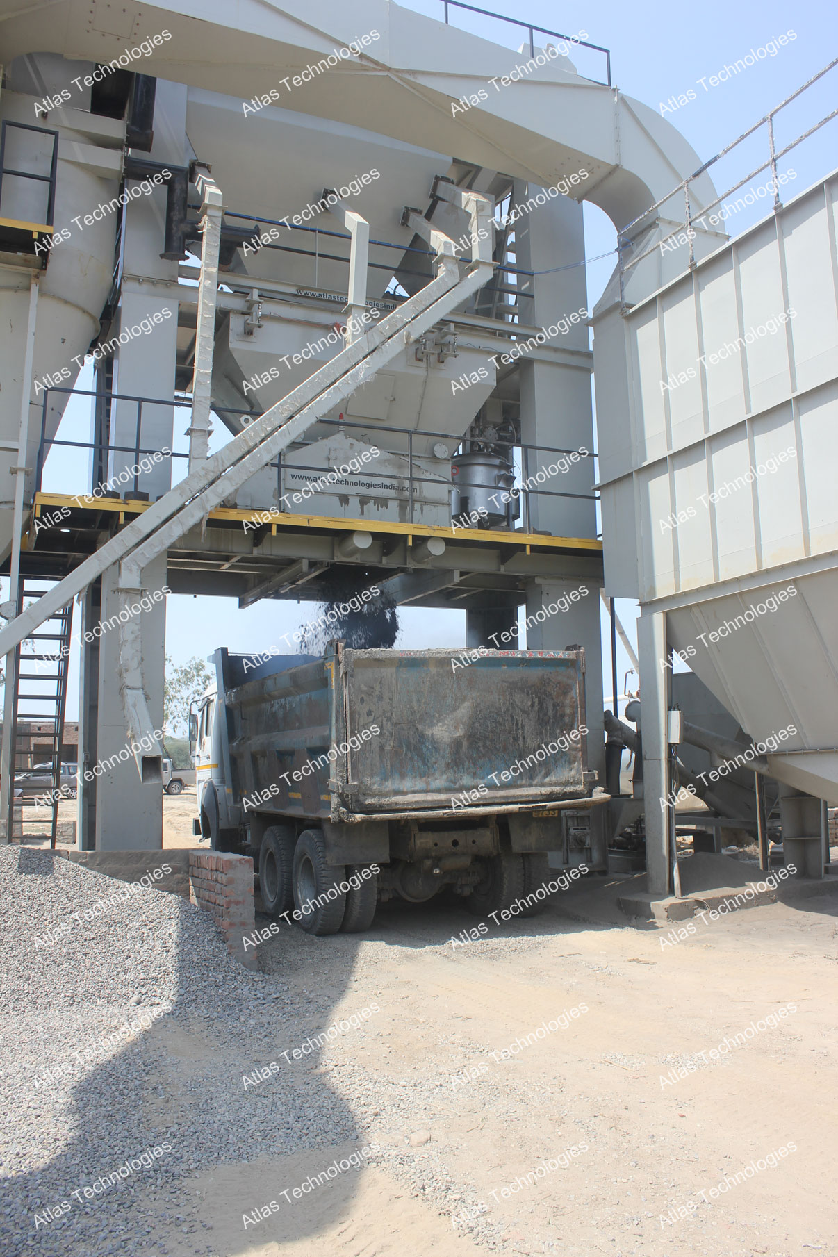 Tower asphalt plant near Bhatinda, Punjab