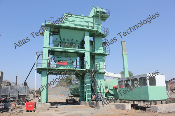 Asphalt batch mix plant near Ankleshwar, India