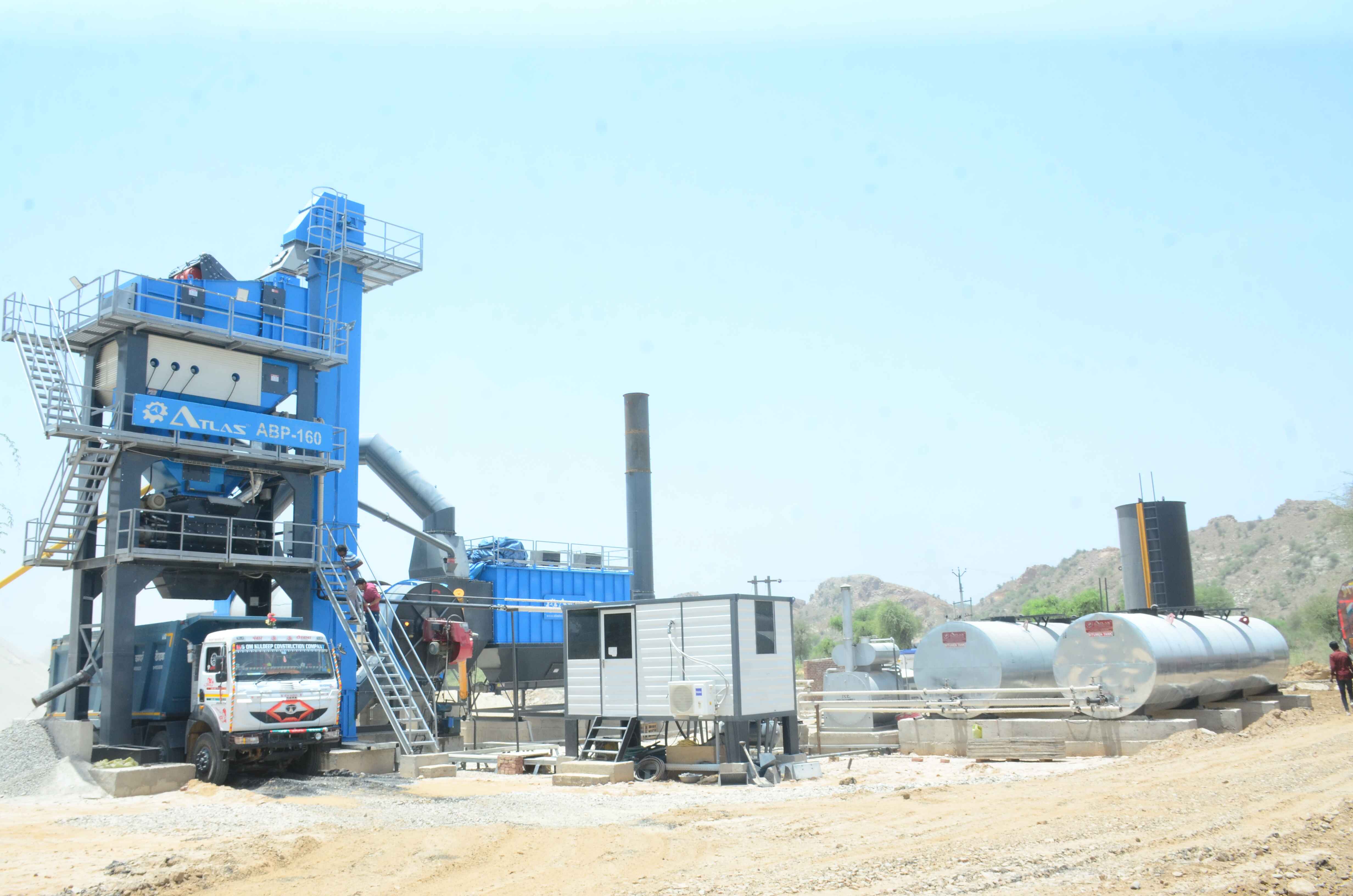 160 TPH Asphalt Batch Mix Plant: Atlas Fast-Track Delivery Case Study from Gandhinagar