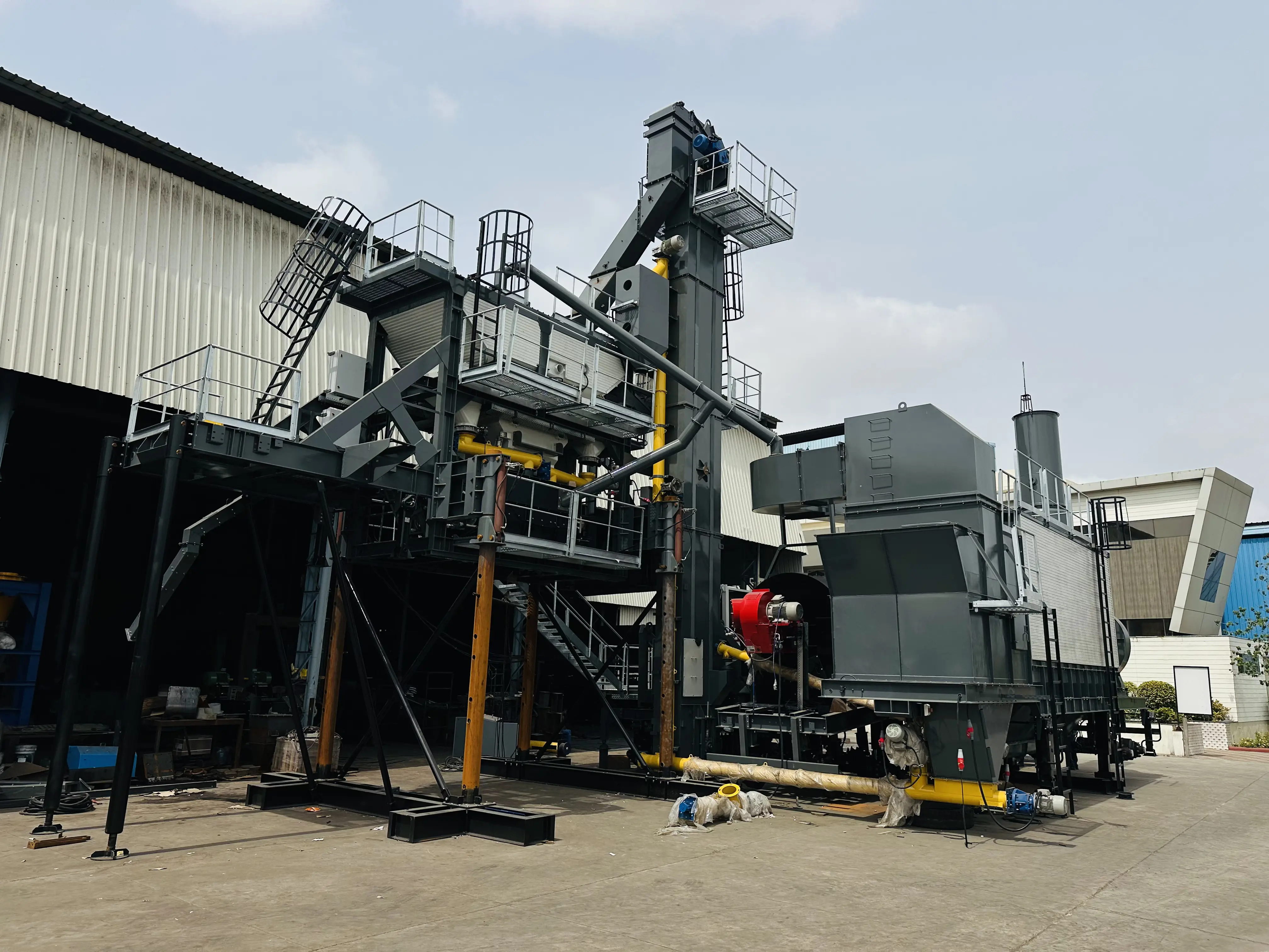 MABP-120 Mobile Asphalt Batching Plant for Australia’s Terrain & Climate